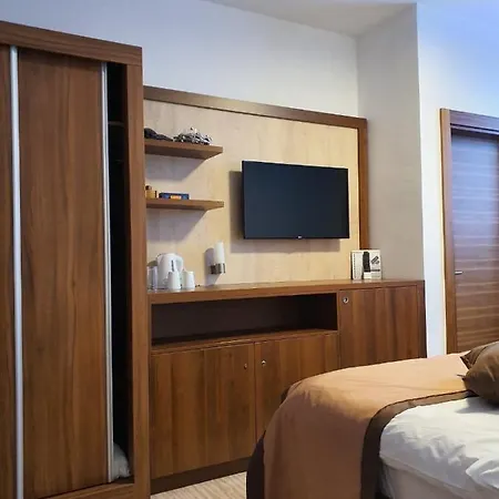 B137 & B027 - Vucko Appartement 4*