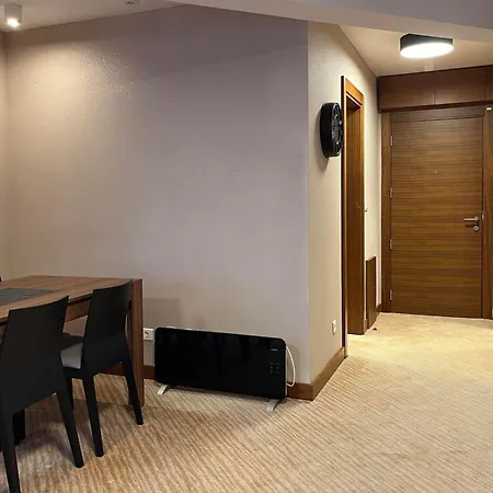 B137 & B027 - Vucko Appartement 4*